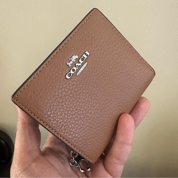 Coach Handbags - New coach snap wallet